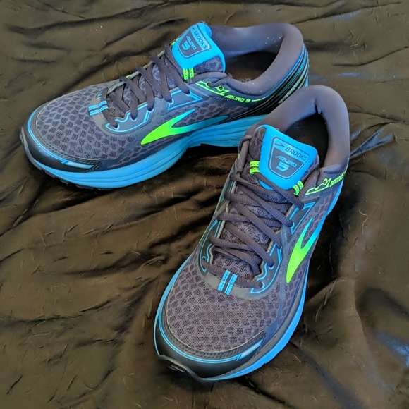 brooks aduro 6 womens running shoes